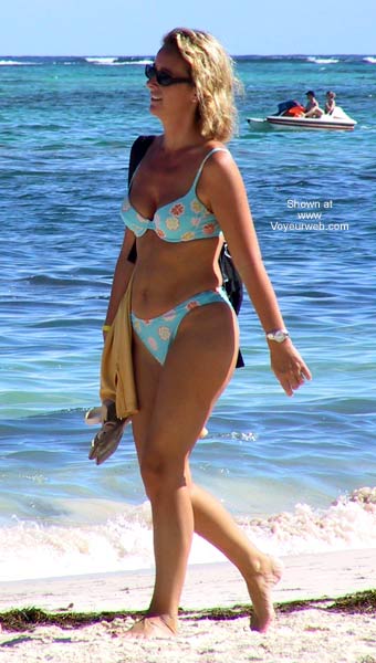 Pic #1Blonde on Beach Walk