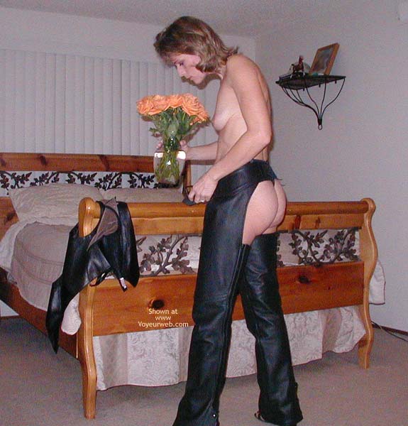 Pic #1Naked in Park Puts On Chaps