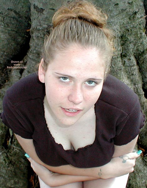 Pic #1Holly'S First 1 Wg