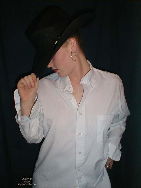 Pic #1*PA SunnyBare, Strike A Pose