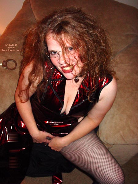 Pic #1Redhead Exhibitionist