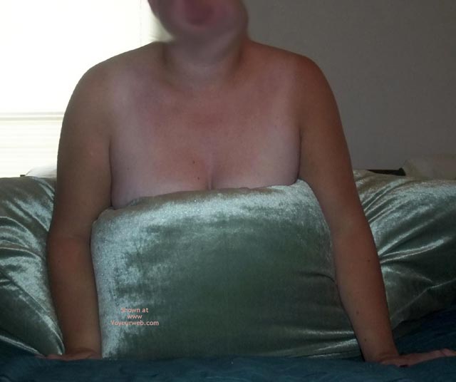 Pic #1Shy Girl And The Pillow