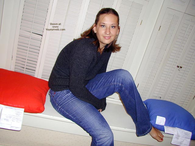 Pic #1 Kira 19 Yo Teaser