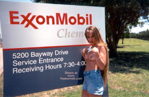 Pic #1Amber Exposed in Public