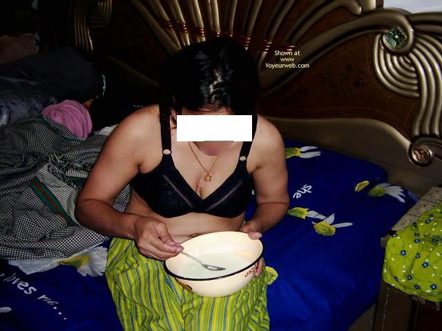 Pic #1Uae Paki Wife
