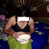 Uae Paki Wife