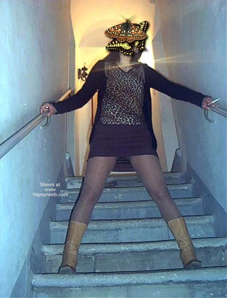 Pic #1Una Bomba