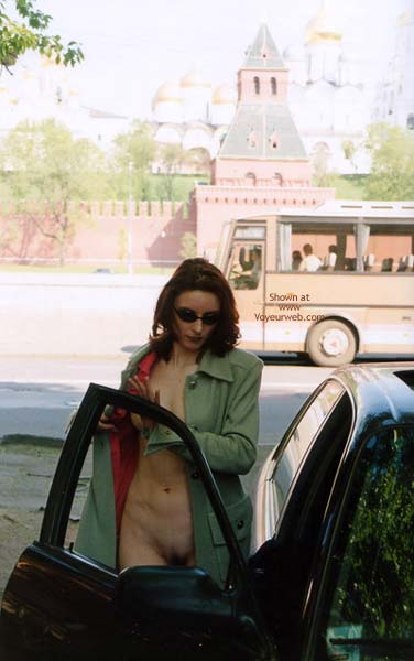 Pic #1 Redhead-Car-Kremlin