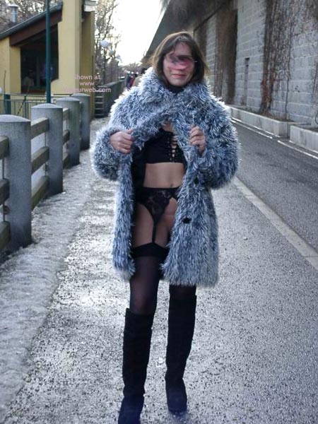 Pic #1Out In Vienna 1