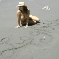 *NE Lipgloss On Canada Day!!