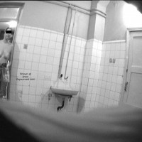 Pic #1Pool Dress Room