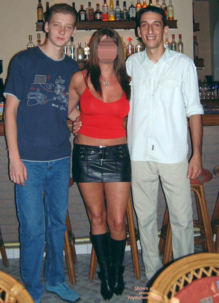 Pic #1Uk Wife Loves To Tease