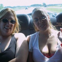 Mikes Nudes a Poppin