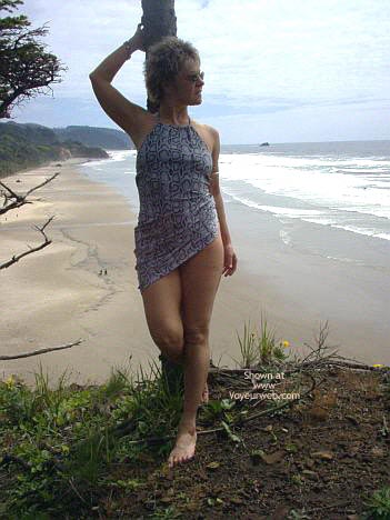 Pic #1Angelique On The Bluff