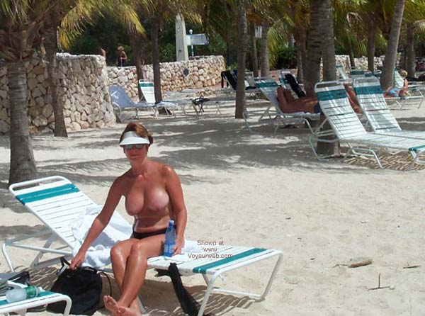 Pic #1Renee on Vacation From P&amp;P