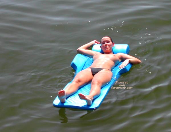 Pic #1Shots of B From Hippie Hollow!