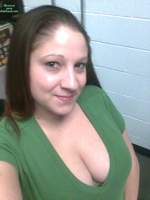 Pic #1Shorty Big Boobs