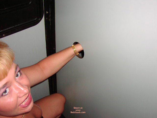 Pic #1Gloryhole Girl In Action