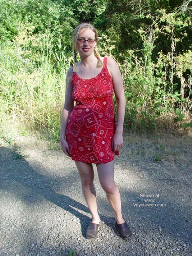 Pic #1 Leila Naked Outdoors 2