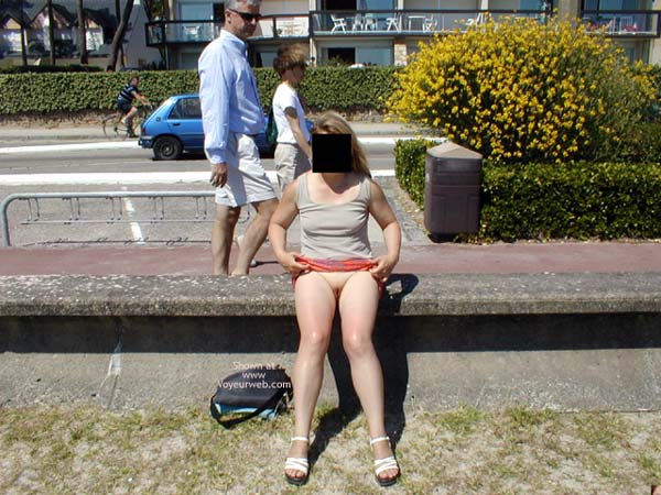 Pic #1Brigitte La Petite Fran&ccedil;ai Se