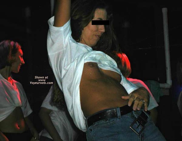 Pic #1Wet T-shirt Contest 1