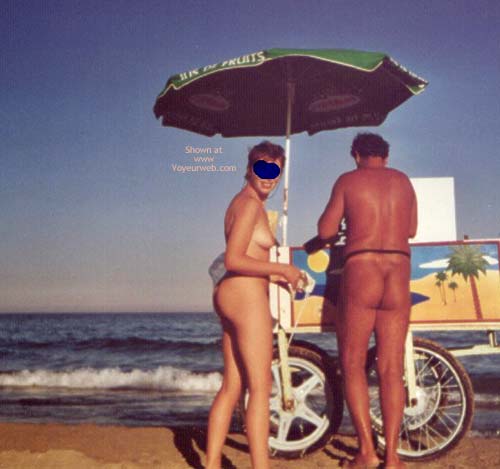 Pic #1 Nudist