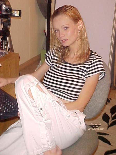 Pic #1Lil Ami Workin and Playin at The Desk