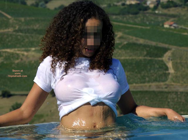 Pic #1*Bo Mlle A Shows Her Boobs