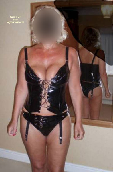 Pic #1 More Of Goldie