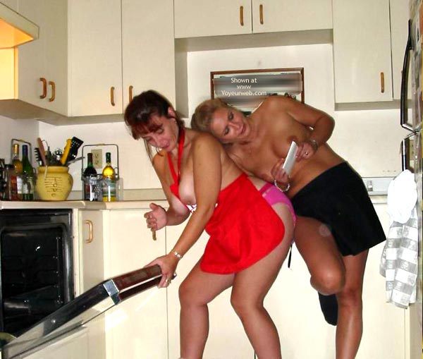 Pic #1 *DR Kiss The Cook