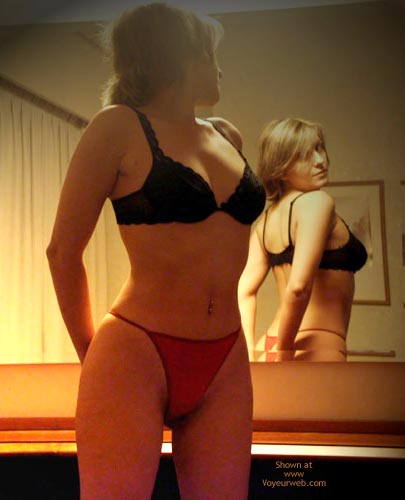 Pic #1Italian Girl (Demonya)