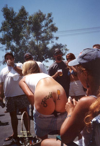 Pic #1Mooning Of The Amtrak