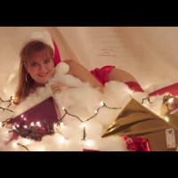 *HR Sara Dresses As Mrs. Claus