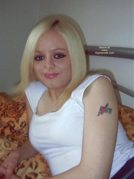 Pic #1UK Babe With Boyfriend