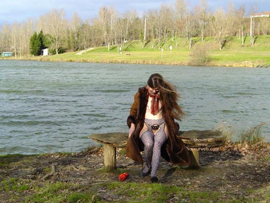 Pic #1H&eacute;l&egrave;ne la Coquine