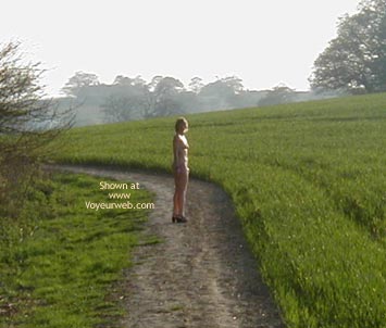 Pic #1 Lyn in Spring