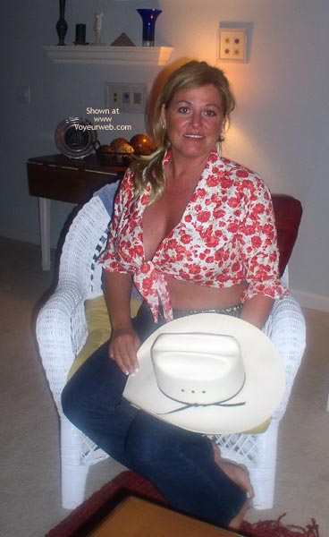 Pic #1 Cat's at It Again