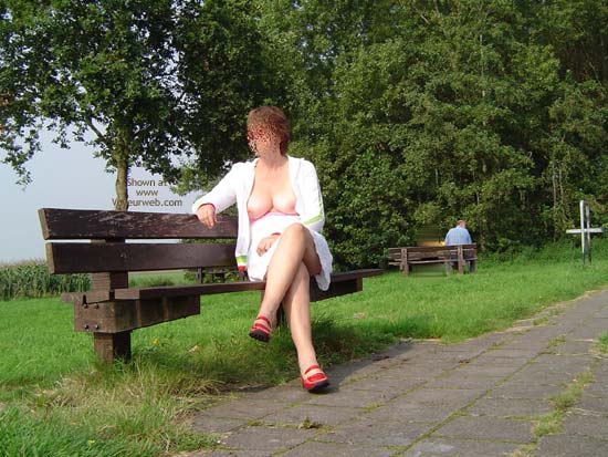 Pic #1Dutch Mandy Summer 2004