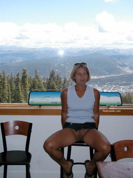 Pic #1Hd Milf Nature Walk