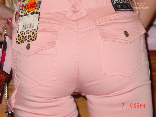 Pic #1*JE In and Out of Jeans
