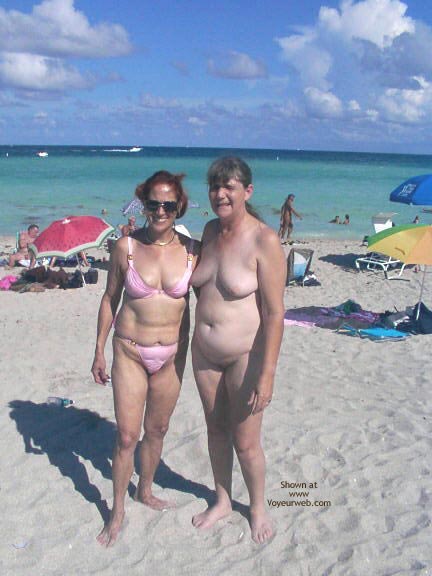 Pic #1Maddy at So Beach 3