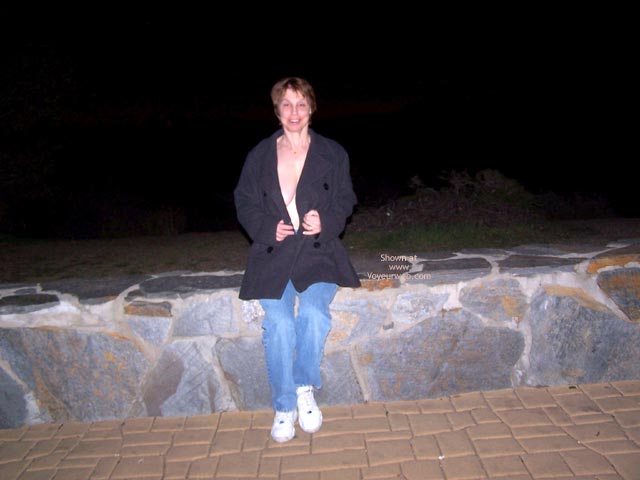 Pic #1*Je Jeans And Handcuffs