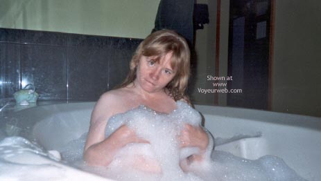 Pic #1Bubbles and Bed