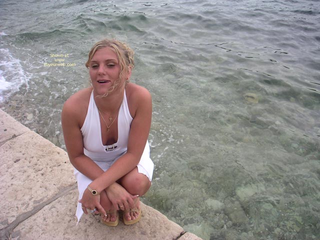 Pic #1Hot Alicia