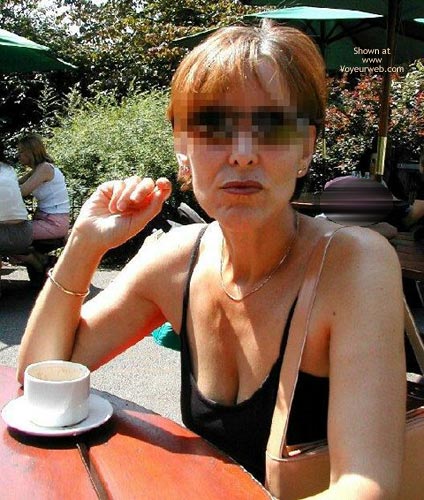 Pic #1Mature Dee at Greenwich Park