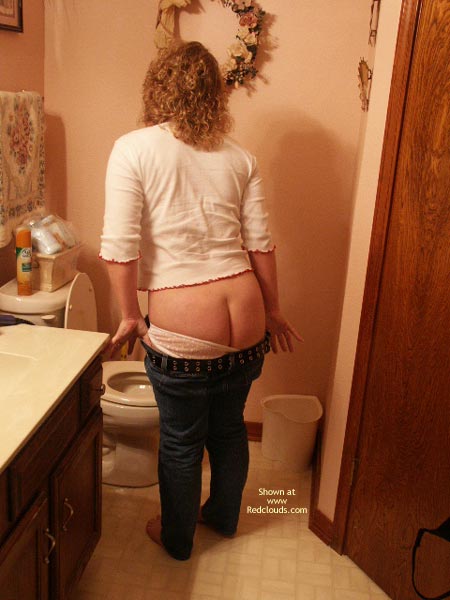 Pic #1Wife Alone