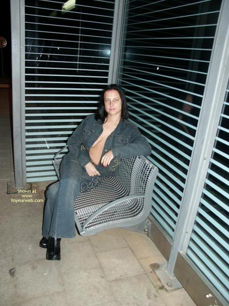 Pic #1*Je Cold Without Anything But Jeans