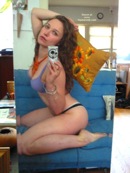 Pic #1 *PI Rose and Pillows