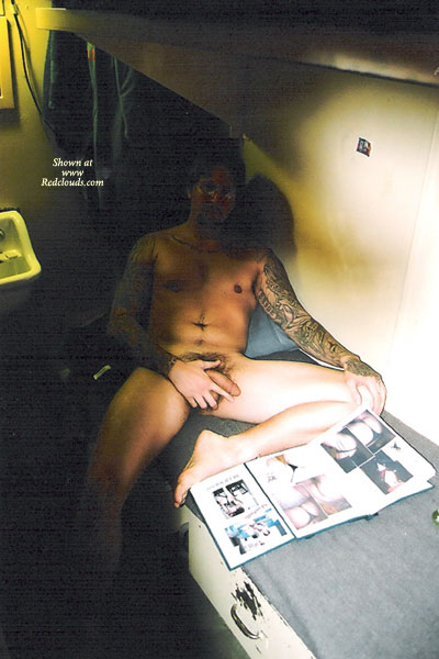 Pic #1M* Larry Lace With Locked-Up Lust