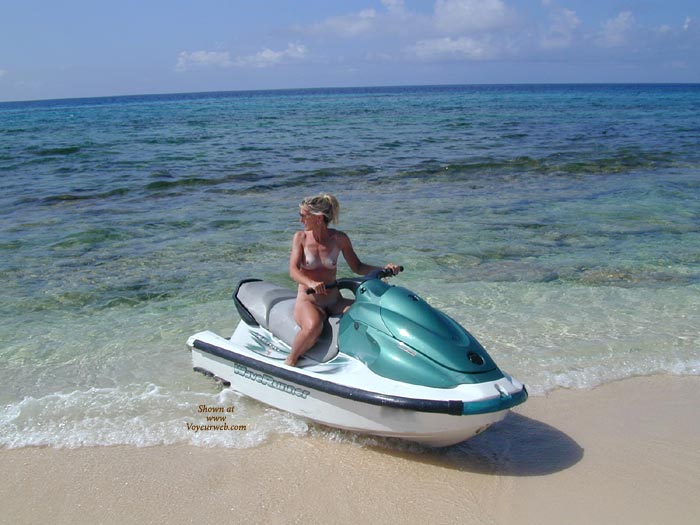 Pic #1 Blondie In The Florida Keys